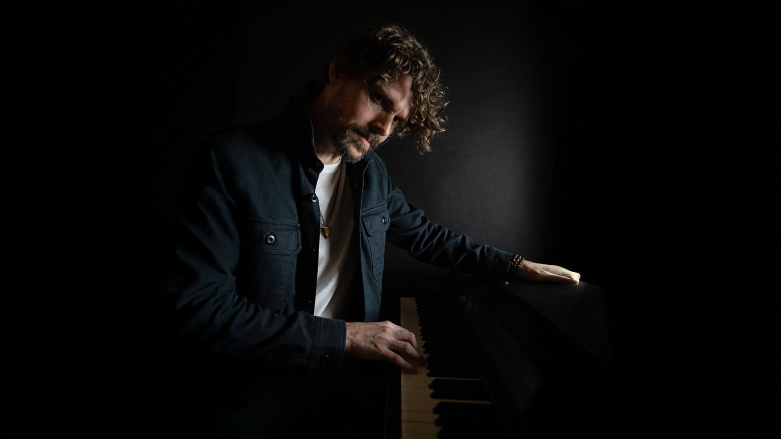 Jarrod Lawson: A Soul Artist Who Turned Patience, Struggle, and Music Into Power