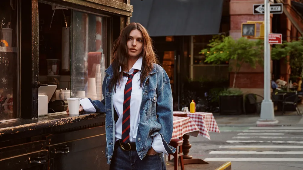 Abercrombie & Fitch Fall Denim Campaign: Emily Ratajkowski, Paloma Elsesser, and NY Giants Shine